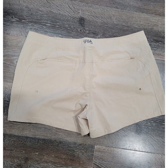 Huk Performance Frabric Women's Tan Shorts size XL NWOT #9‎ - Picture 2 of 4